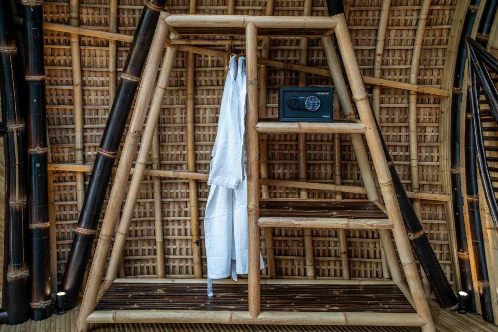 The Queen Bamboo Villa *